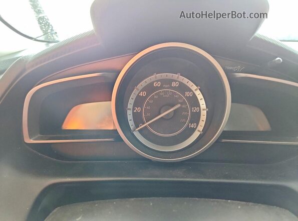 JM1DKFB75G0133971 2016 MAZDA CX-3 Red Instrument cluster view