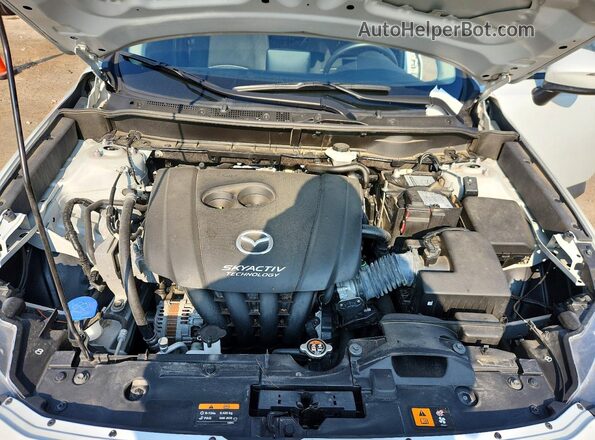 JM1DKFB76K0441143 2019 MAZDA CX-3 White Rear interior view