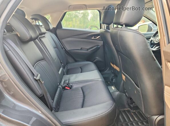JM1DKFC70K0431903 2019 MAZDA CX-3 Gray Widok tylnych siedzeń