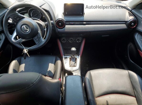 JM1DKFC76G0128583 2016 MAZDA CX-3 White Vista del salpicadero