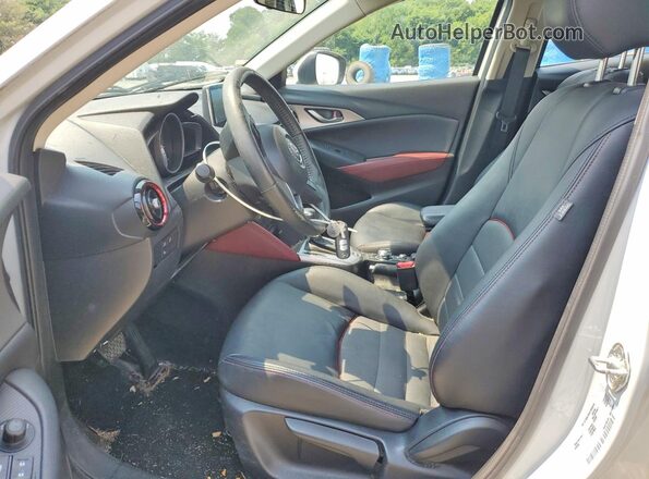 JM1DKFC76G0128583 2016 MAZDA CX-3 White Vista interior delantera