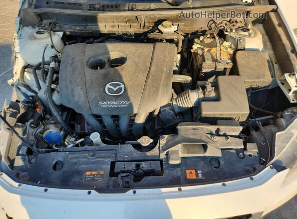 JM1DKFC78G0135521 2016 MAZDA CX-3 Белый Вид задней части салона