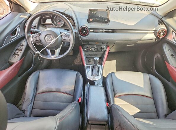 JM1DKFC79G0131140 2016 MAZDA CX-3 White Dashboard view