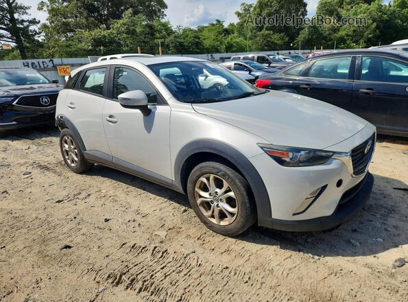 JM1DKFC79G0131140 2016 MAZDA CX-3 White Front right