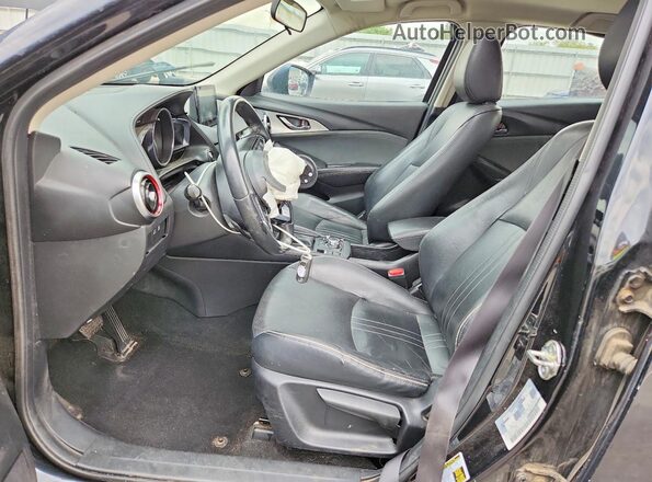 JM1DKFD72K0446742 2019 MAZDA CX-3 Черный Вид салона спереди