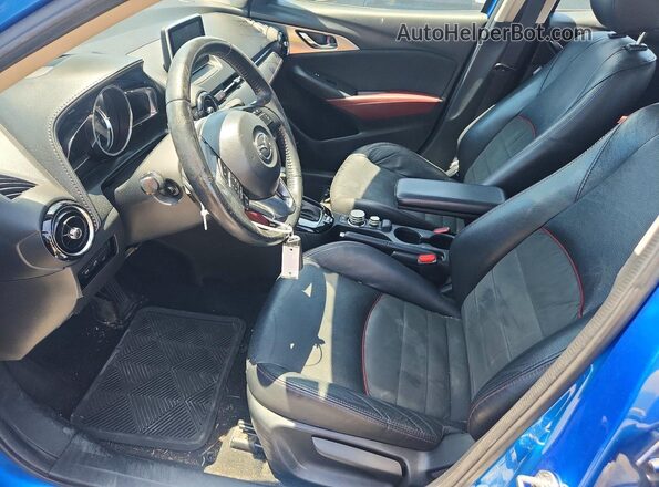 JM1DKFD75G0136186 2016 MAZDA CX-3 Blue Вид салону спереду