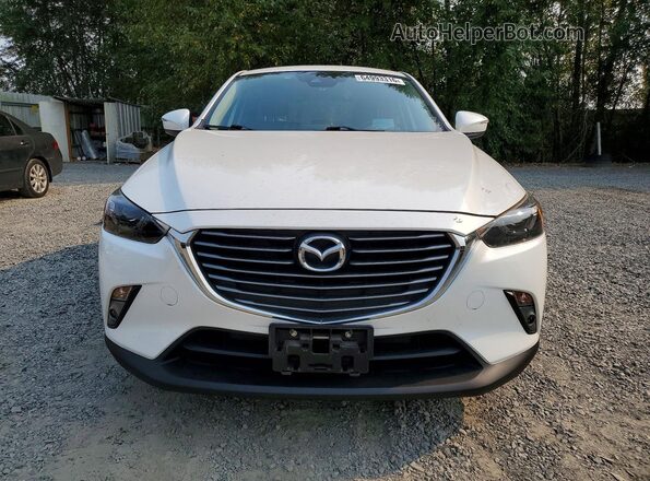 JM1DKFD79J0318688 2018 MAZDA CX-3 White Widok z przodu