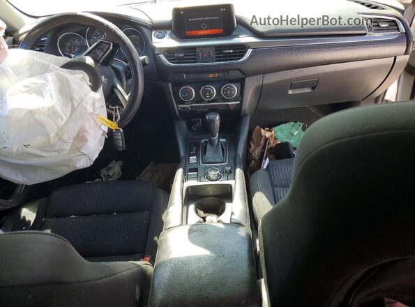 JM1GL1U55H1106015 2017 MAZDA 6 White წინა პანელის ხედი