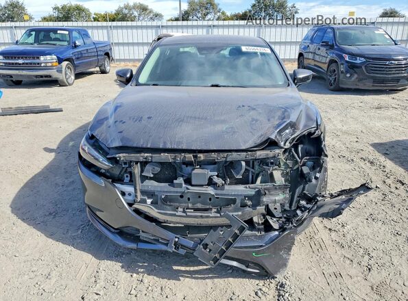 JM1GL1UM3J1303391 2018 MAZDA 6 Gray Widok z przodu