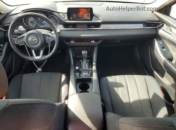JM1GL1UM3J1303391 2018 MAZDA 6 Gray Widok deski rozdzielczej