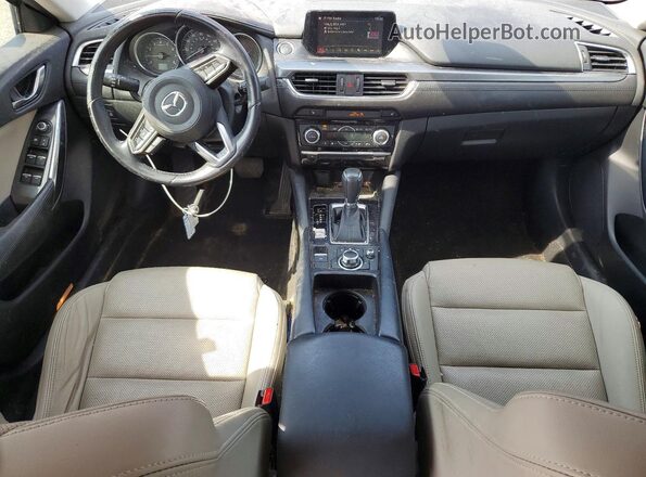 JM1GL1V50H1152432 2017 MAZDA 6 Red Widok deski rozdzielczej