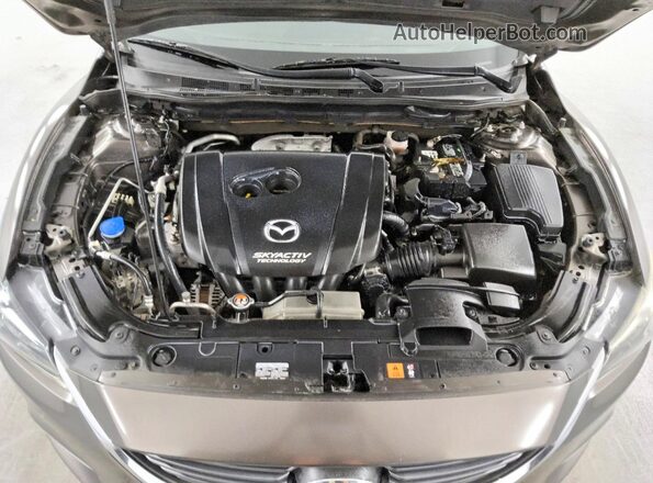 JM1GL1V52H1107377 2017 MAZDA 6 Gray Rear interior view