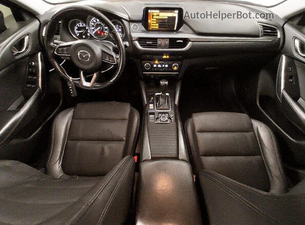 JM1GL1V52H1107377 2017 MAZDA 6 Gray Dashboard view