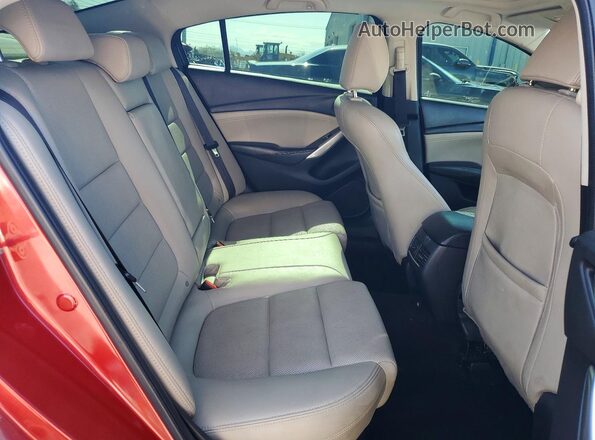 JM1GL1V52H1121912 2017 MAZDA 6 Red Vista de los asientos traseros