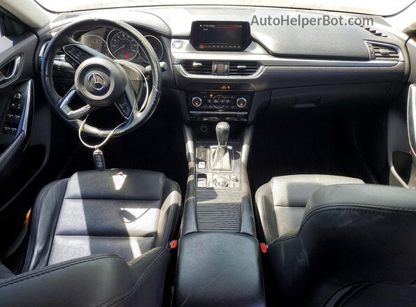JM1GL1V53H1120929 2017 MAZDA 6 Gray Առջևի վահանակի տեսք