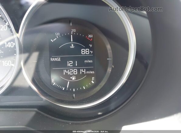 JM1GL1V56H1146828 2017 MAZDA 6 White 