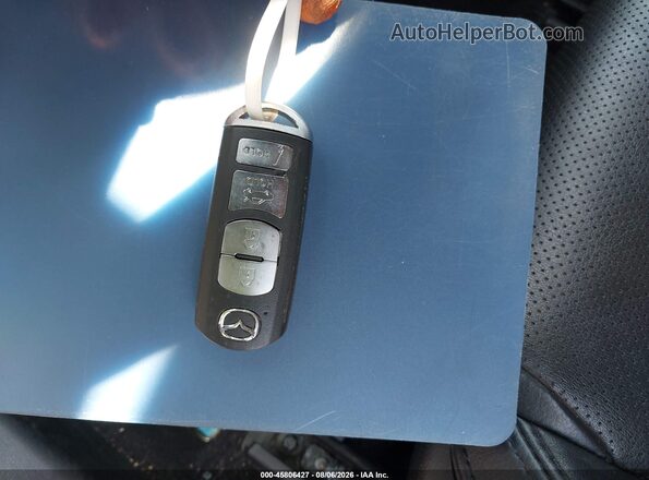 JM1GL1V56H1146828 2017 MAZDA 6 White Առջևի վահանակի տեսք