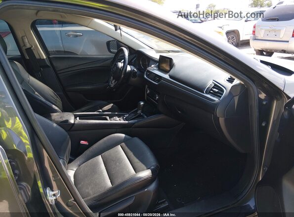JM1GL1V59H1129540 2017 MAZDA 6 Gray Front interior view