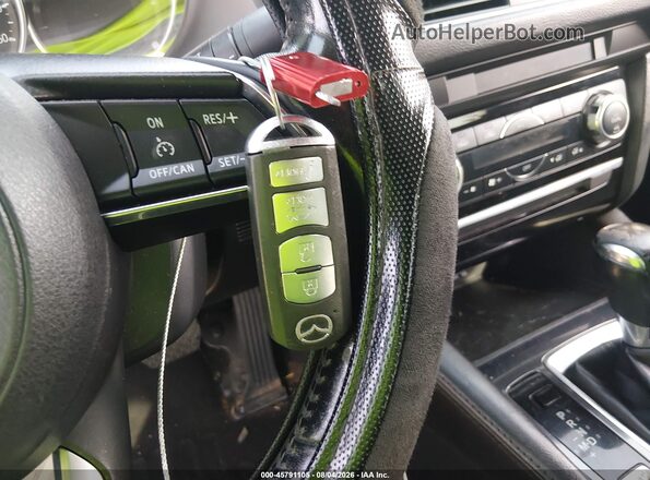JM1GL1V5XH1130762 2017 MAZDA 6 Blue Dashboard view