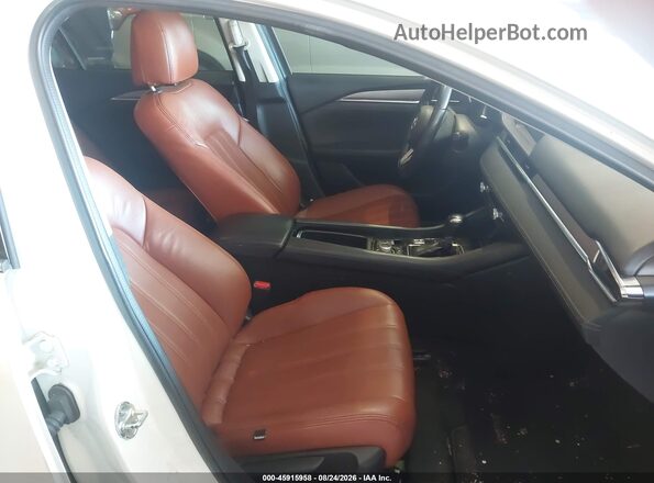 JM1GL1VM0K1503242 2019 MAZDA 6 White Front interior view