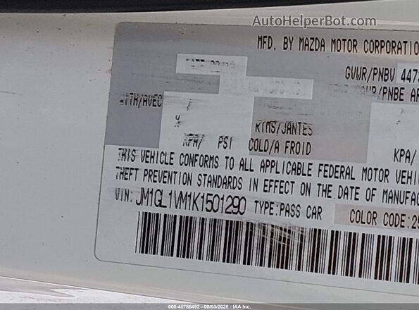 JM1GL1VM1K1501290 2019 MAZDA 6 White Vista del compartimento del motor