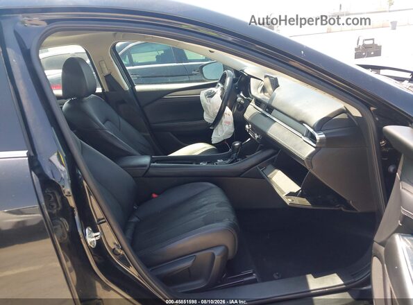 JM1GL1VM2J1312369 2018 MAZDA 6 Black Front interior view