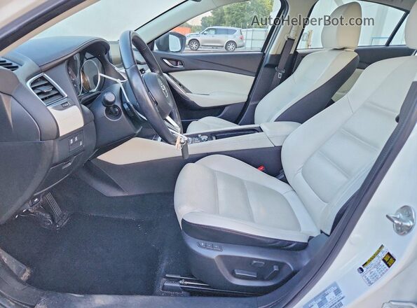JM1GL1W50H1154504 2017 MAZDA 6 White Вид салону спереду
