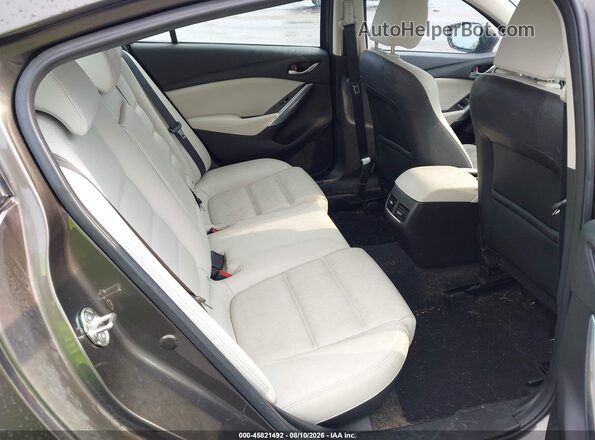 JM1GL1W5XH1118349 2017 MAZDA 6 Brown VIN կոդի պիտակի տեսք