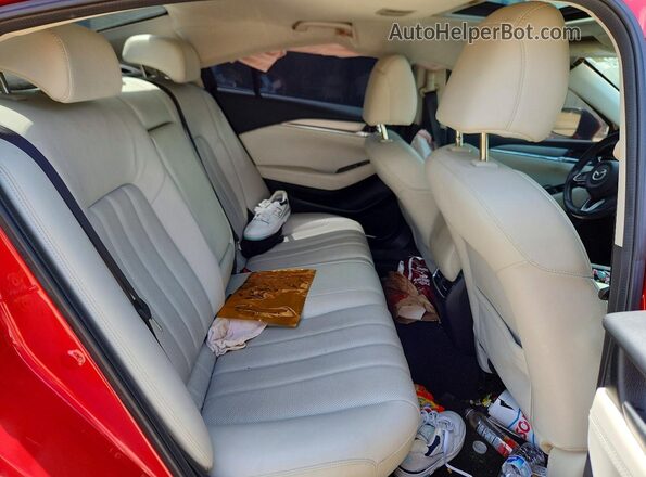 JM1GL1WY0J1308158 2018 MAZDA 6 Red Rear seats view