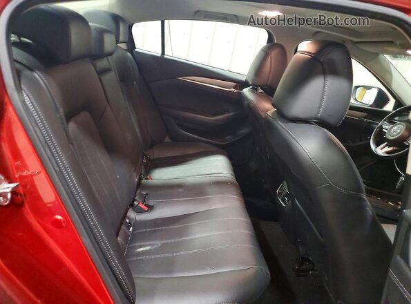 JM1GL1WY7J1334997 2018 MAZDA 6 Red უკანა სავარძლების ხედი