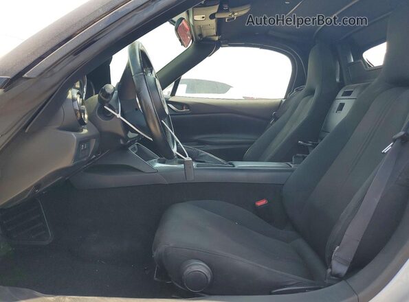 JM1NDAB73H0120820 2017 MAZDA MX-5 Silver Widok wnętrza z przodu