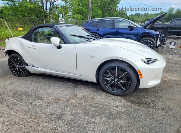 JM1NDAD71T0702663 2026 MAZDA MX-5 White Przód prawy