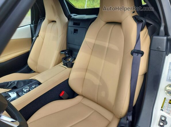 JM1NDAD71T0702663 2026 MAZDA MX-5 White Widok tylnych siedzeń