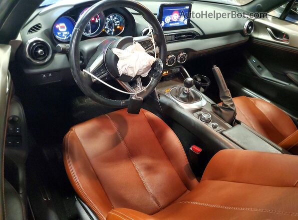 JM1NDAD73P0551900 2023 MAZDA MX-5 Серебряный Вид панели приборов