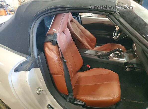 JM1NDAD73P0551900 2023 MAZDA MX-5 Серебряный Вид задних сидений
