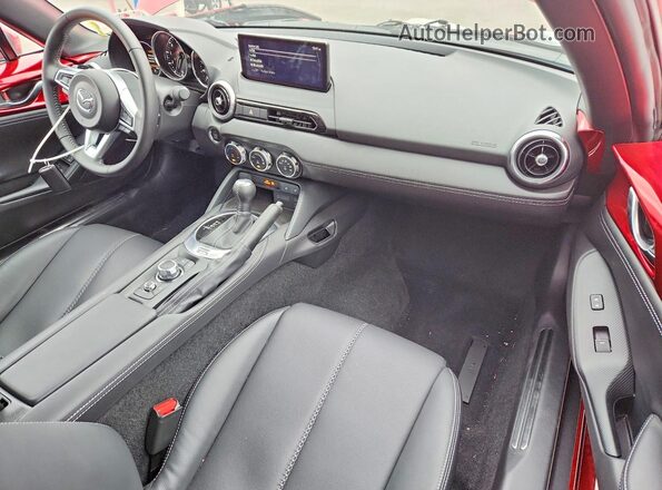 JM1NDAD78S0650981 2025 MAZDA MX-5 Red წინა პანელის ხედი