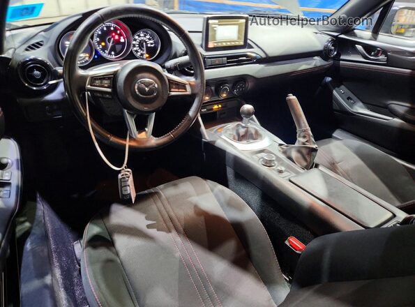 JM1NDAL70H0105142 2017 MAZDA MX-5 Gray Առջևի վահանակի տեսք