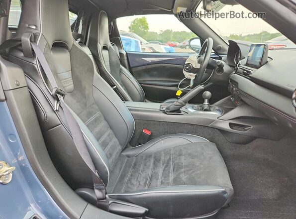 JM1NDAL73L0418551 2020 MAZDA MX-5 Gray Rear seats view