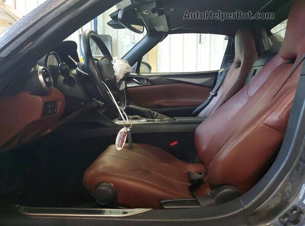 JM1NDAM73H0100984 2017 MAZDA MX-5 Gray Widok wnętrza z przodu