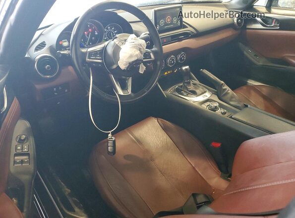 JM1NDAM73H0100984 2017 MAZDA MX-5 Gray Widok deski rozdzielczej