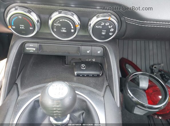 JM1NDAM78M0457135 2021 MAZDA MX-5 MIATA RF Белый Вид подкапотного пространства