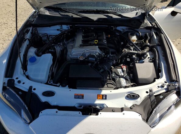 JM1NDAM79K0302932 2019 MAZDA MX-5 White Vista interior trasera