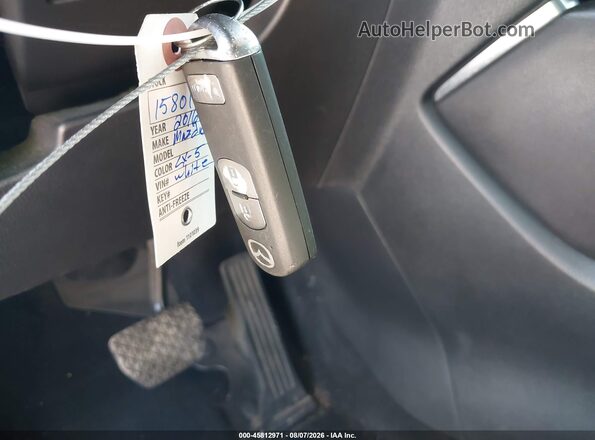 JM3KE2BY0G0859616 2016 MAZDA CX-5 White Vista del salpicadero