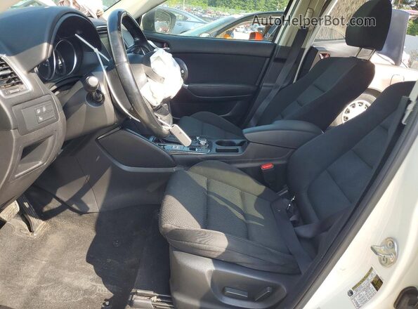 JM3KE2CY3G0912453 2016 MAZDA CX-5 White Front interior view