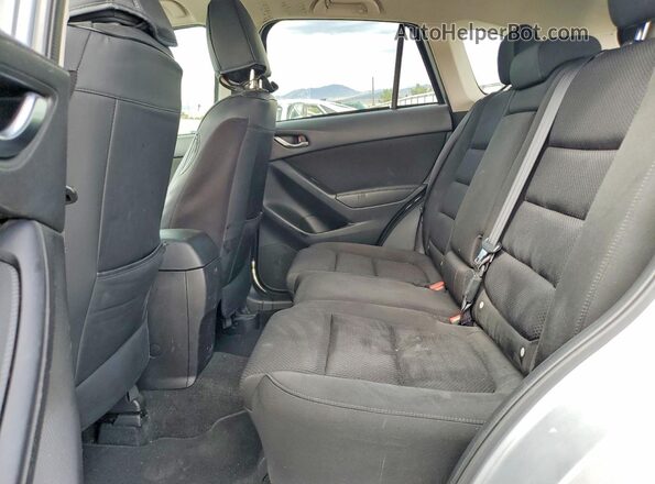 JM3KE2CY9G0644881 2016 MAZDA CX-5 Silver Вид задньої частини салону