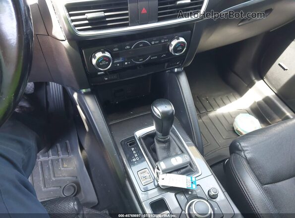 JM3KE2DY3G0908711 2016 MAZDA CX-5 Gray Vista del salpicadero