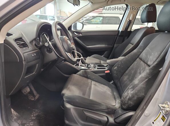 JM3KE4BY4G0810303 2016 MAZDA CX-5 Серебряный Вид салона спереди