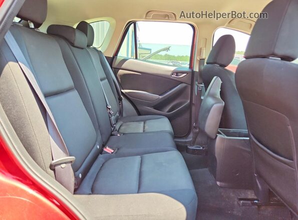 JM3KE4BY8G0657716 2016 MAZDA CX-5 Red Вид задньої частини салону