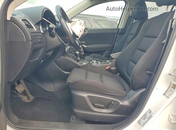 JM3KE4CY2G0626816 2016 MAZDA CX-5 White Front interior view