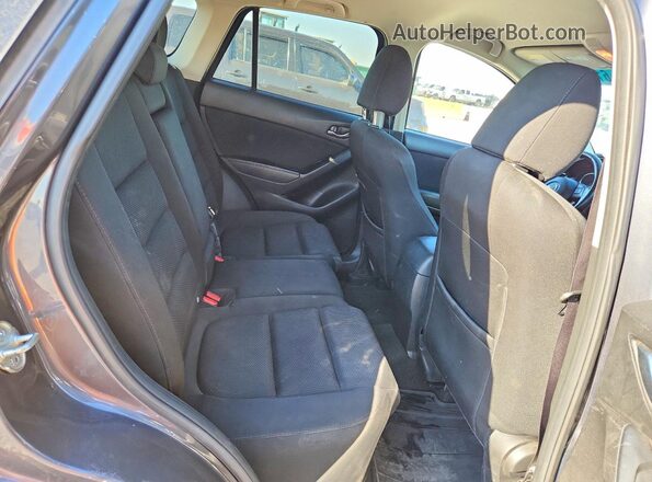 JM3KE4CY7G0911270 2016 MAZDA CX-5 Gray Widok wnętrza z tyłu